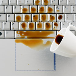 'Επεσε καφές στο πληκτρολόγιο του laptop